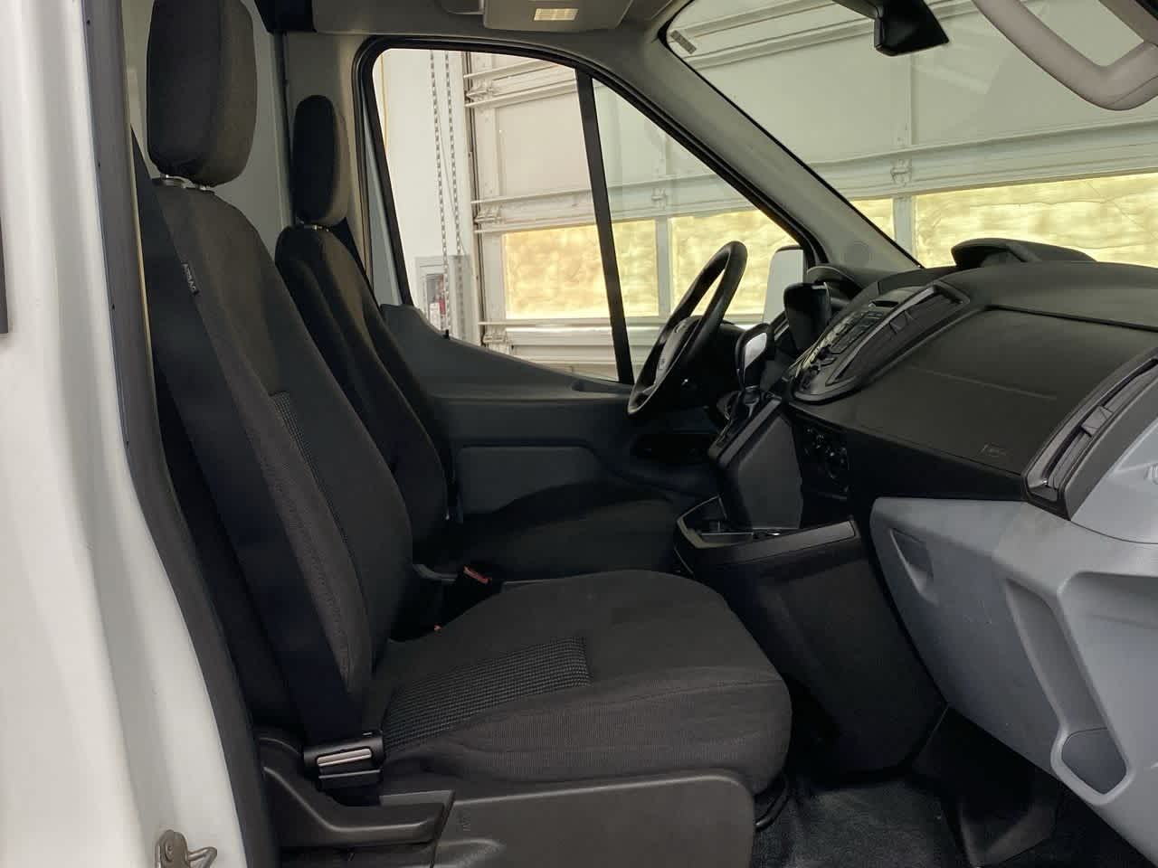 Thumbnail: 2016 Ford Transit Series - 17