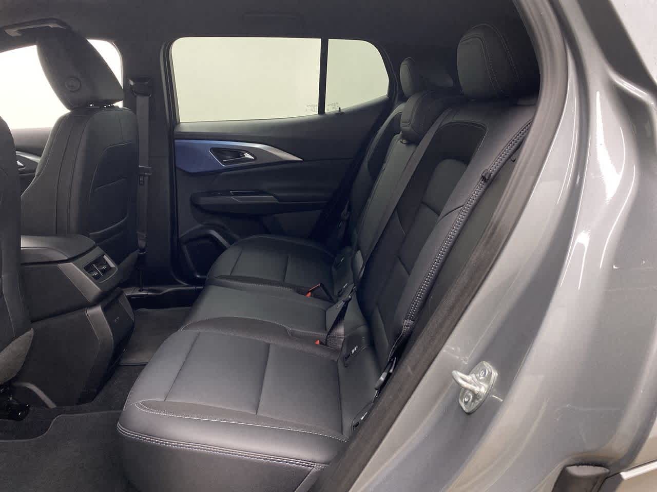 Thumbnail: 2025 Chevrolet Equinox - 16