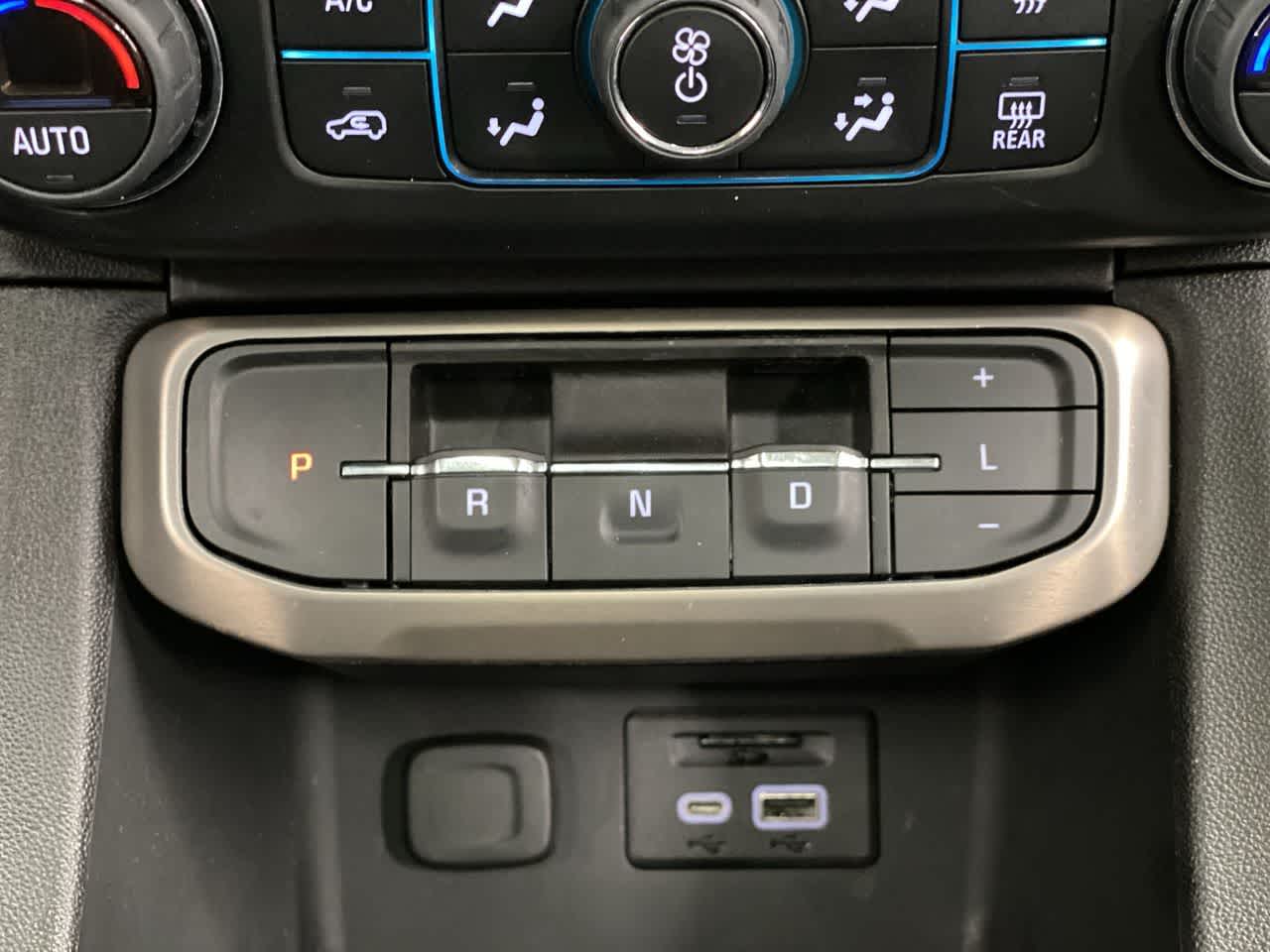 Thumbnail: 2022 GMC Acadia - 26