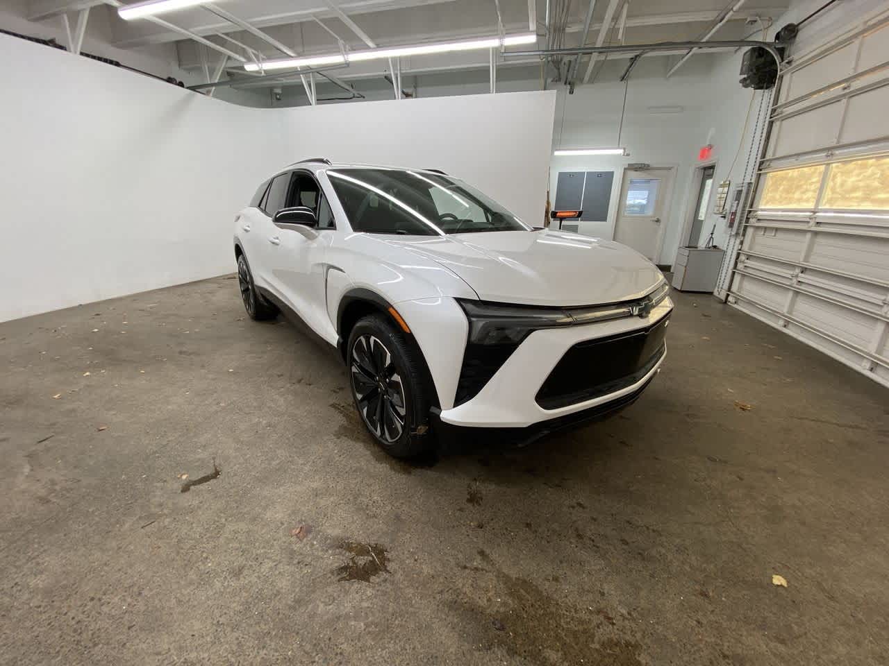 Thumbnail: 2024 Chevrolet Blazer EV - 8