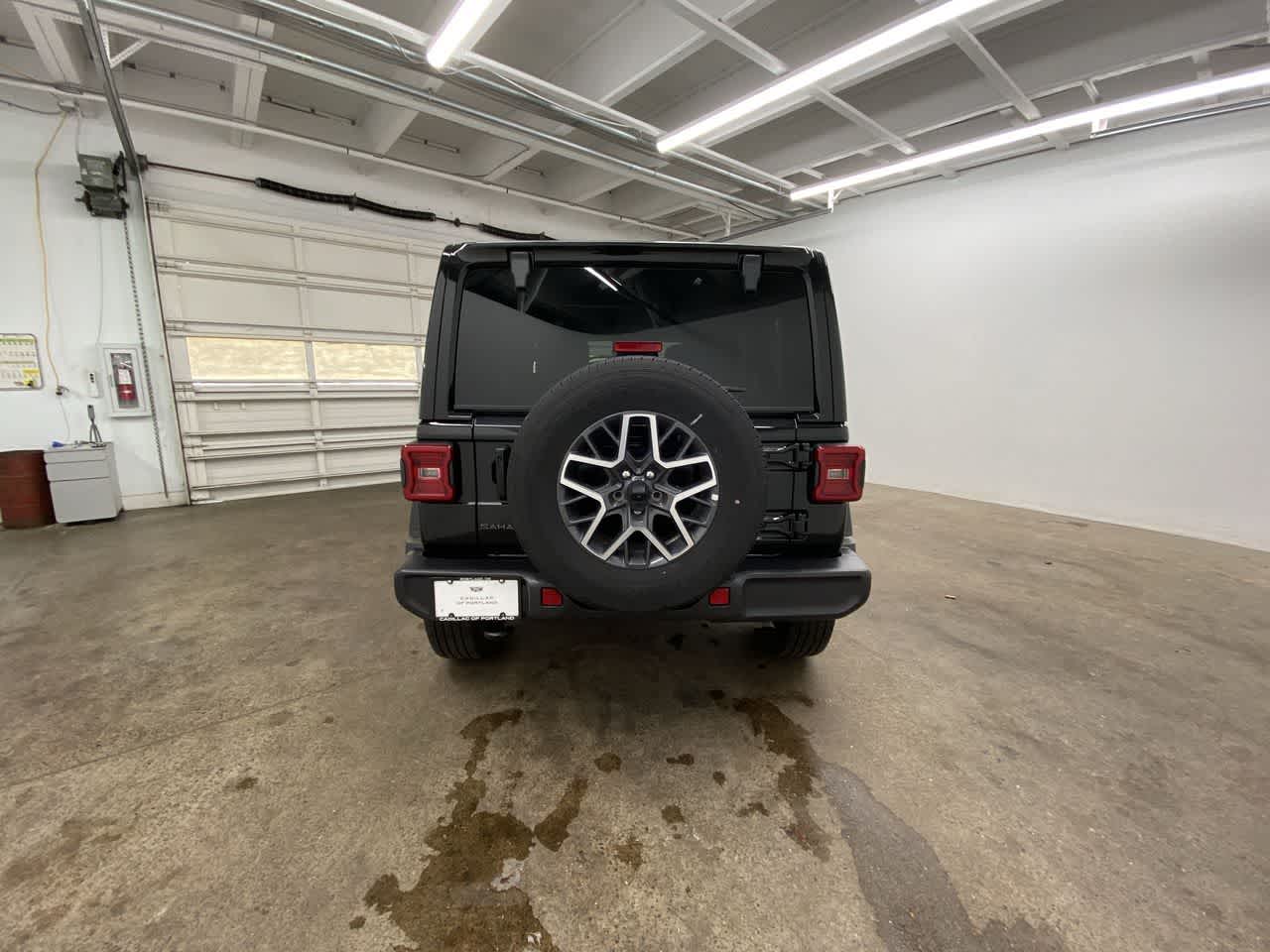 Thumbnail: 2025 Jeep Wrangler - 5