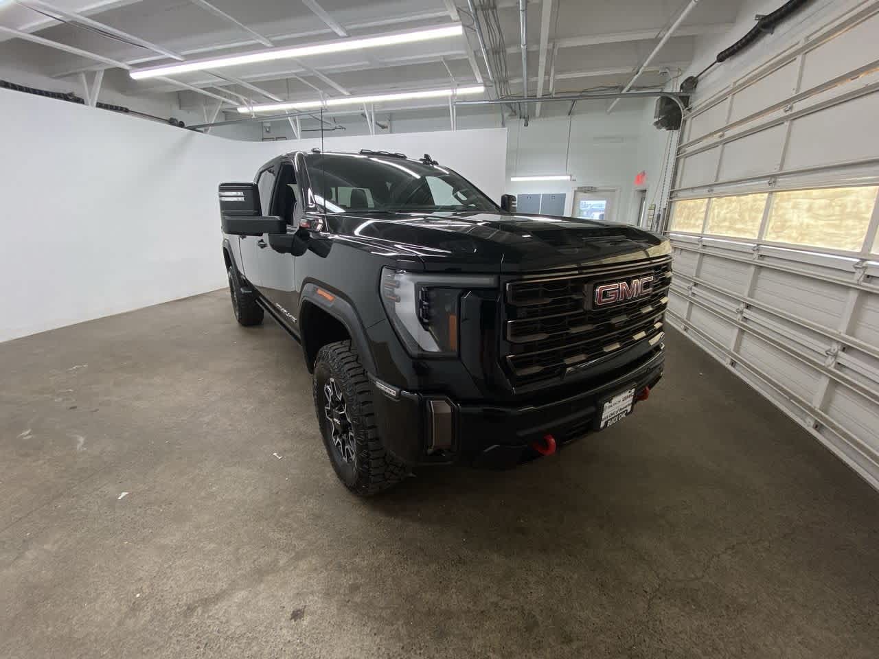 Thumbnail: 2024 GMC Sierra 2500 - 8