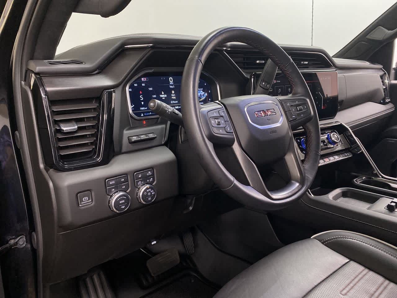 Thumbnail: 2024 GMC Sierra 2500 - 2