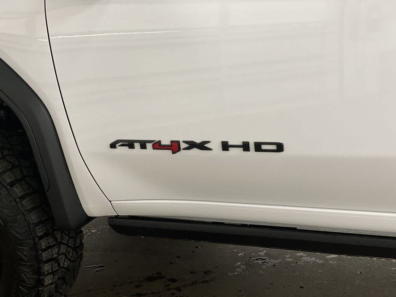 Thumbnail: 2026 GMC Sierra 2500 - 9