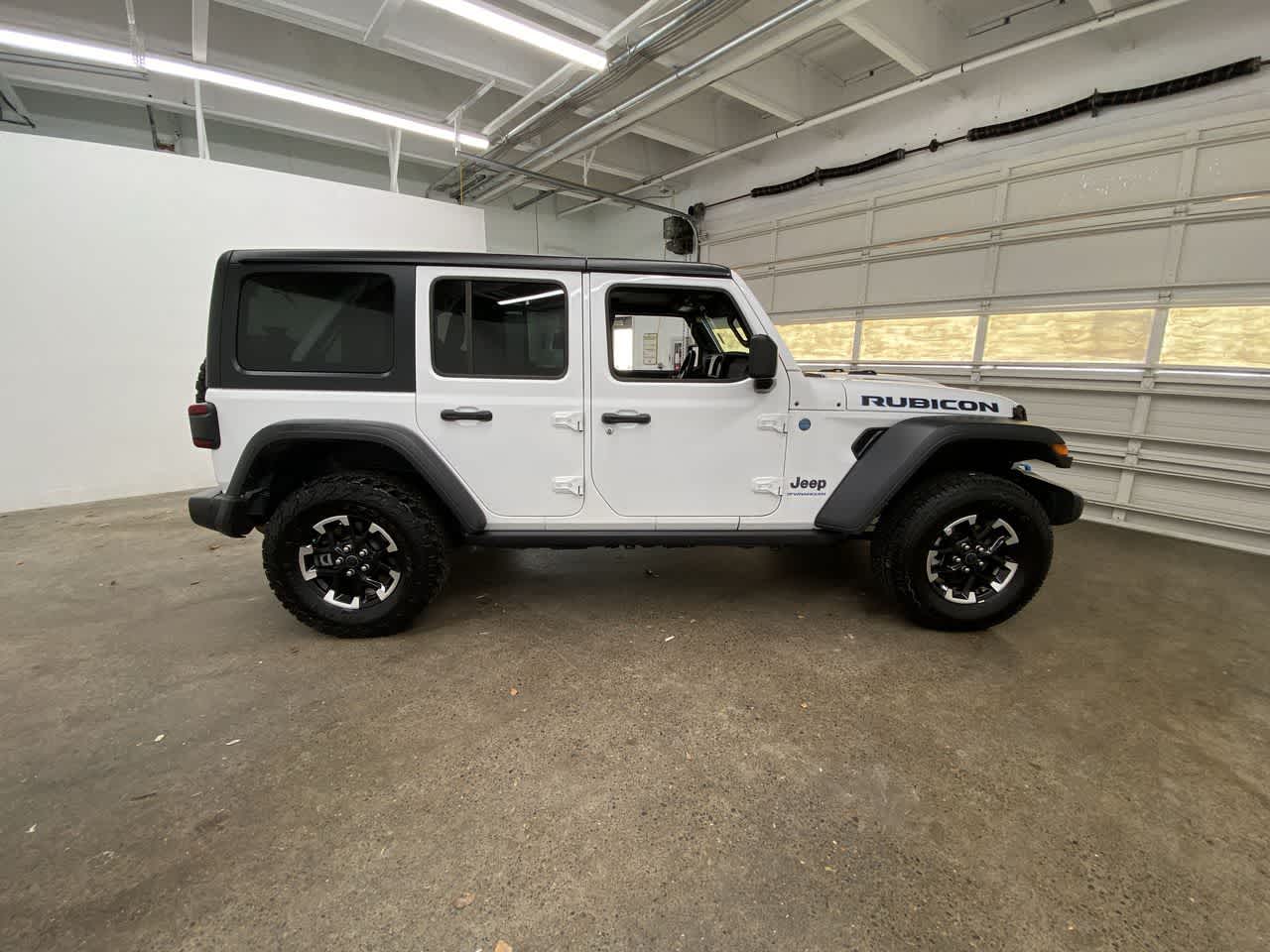 Thumbnail: 2024 Jeep Wrangler - 7