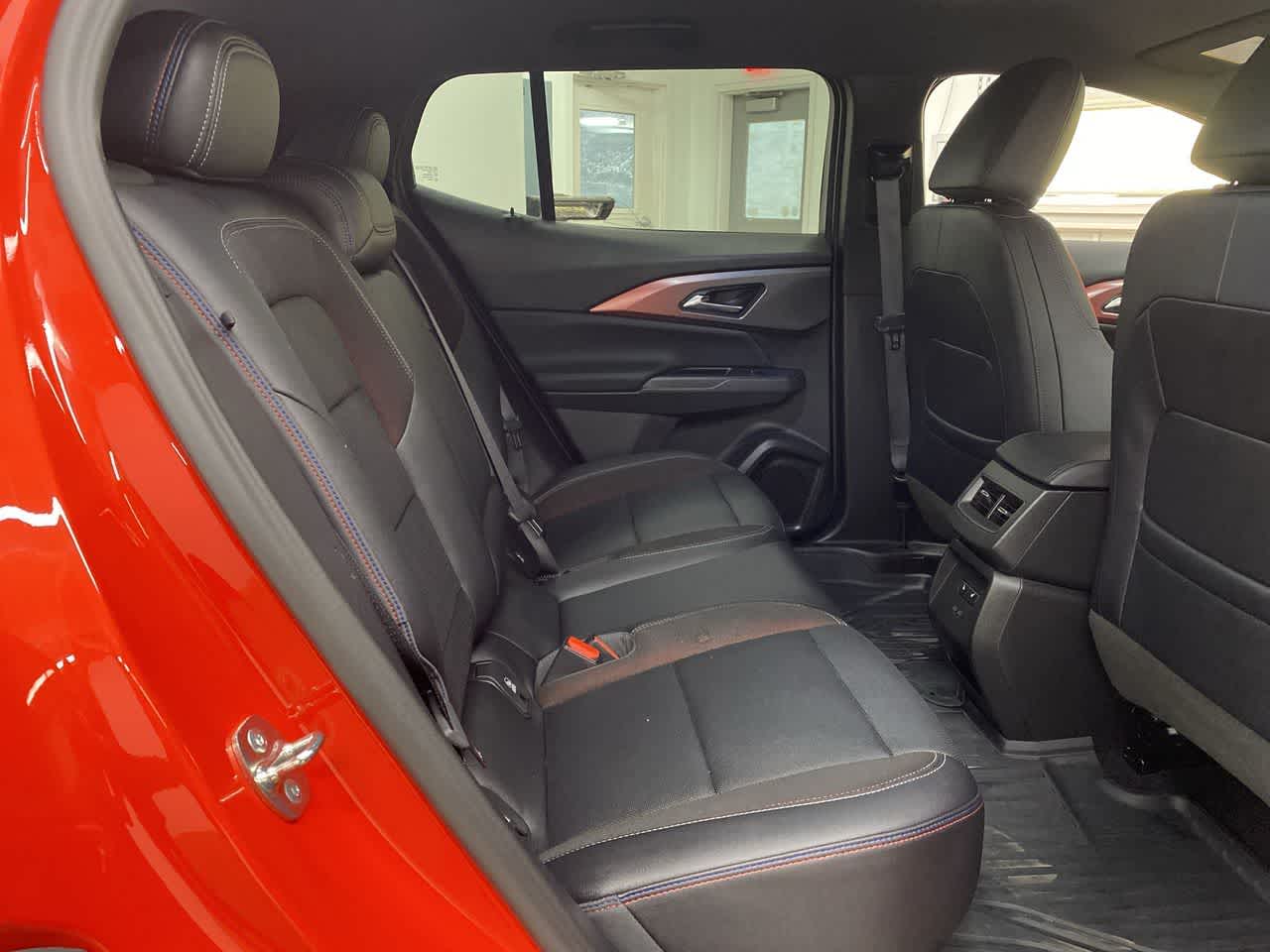 Thumbnail: 2025 Chevrolet Equinox - 17