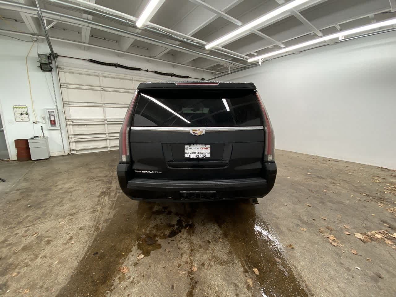 Thumbnail: 2015 Cadillac Escalade - 5