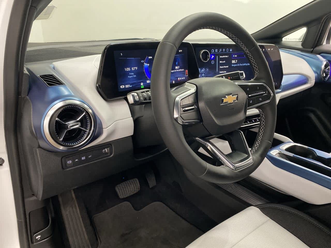 Thumbnail: 2025 Chevrolet Equinox - 2