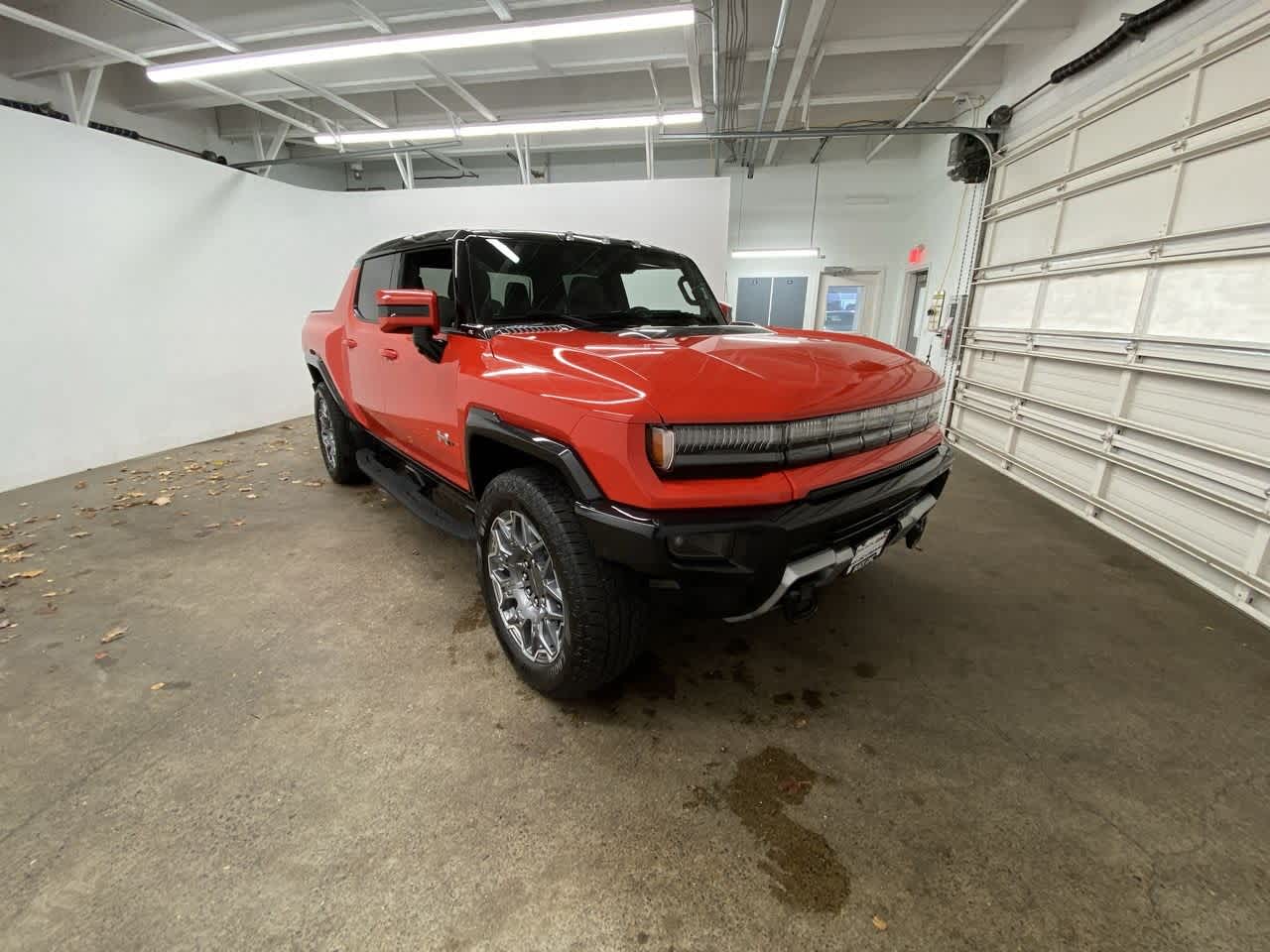 Thumbnail: 2025 GMC Hummer EV - 8