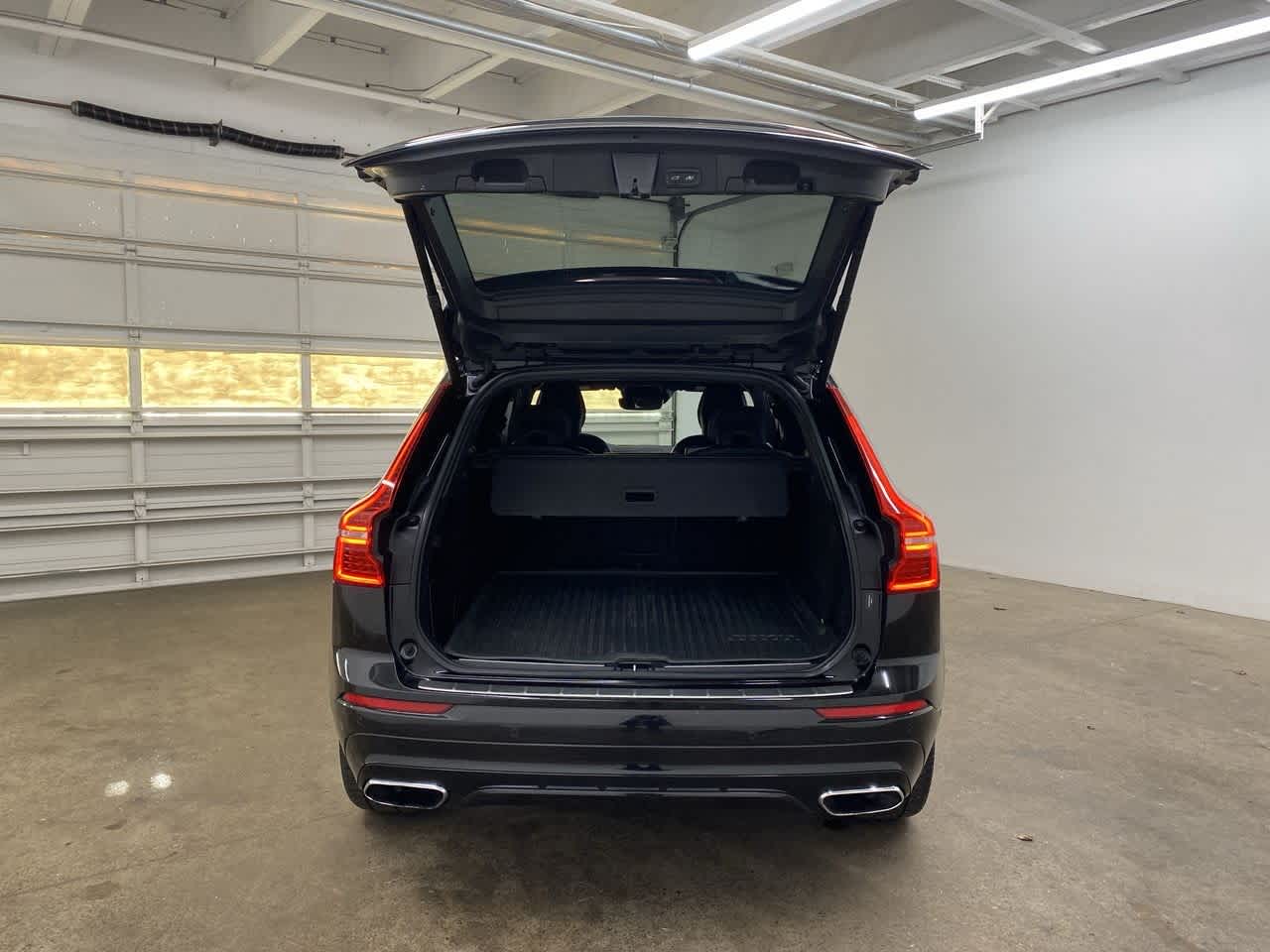 Thumbnail: 2019 Volvo XC60 - 30