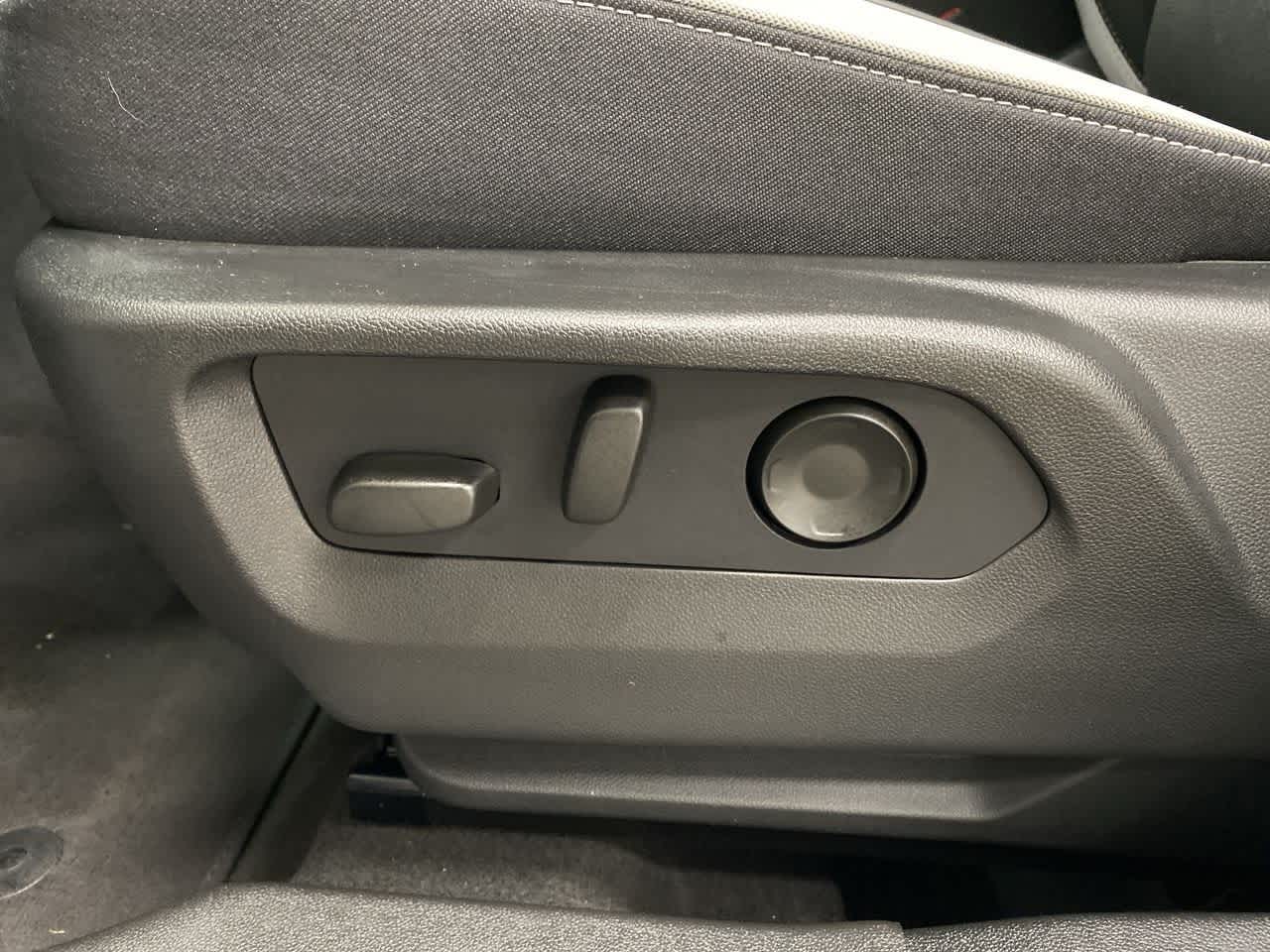 Thumbnail: 2025 Buick Envision - 14