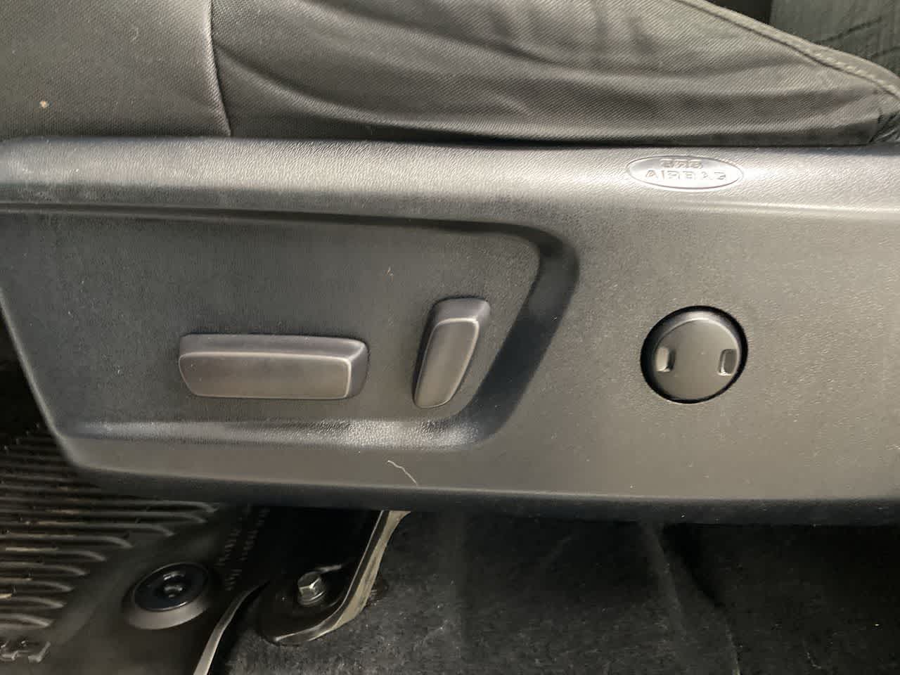 Thumbnail: 2021 Toyota Tundra - 14