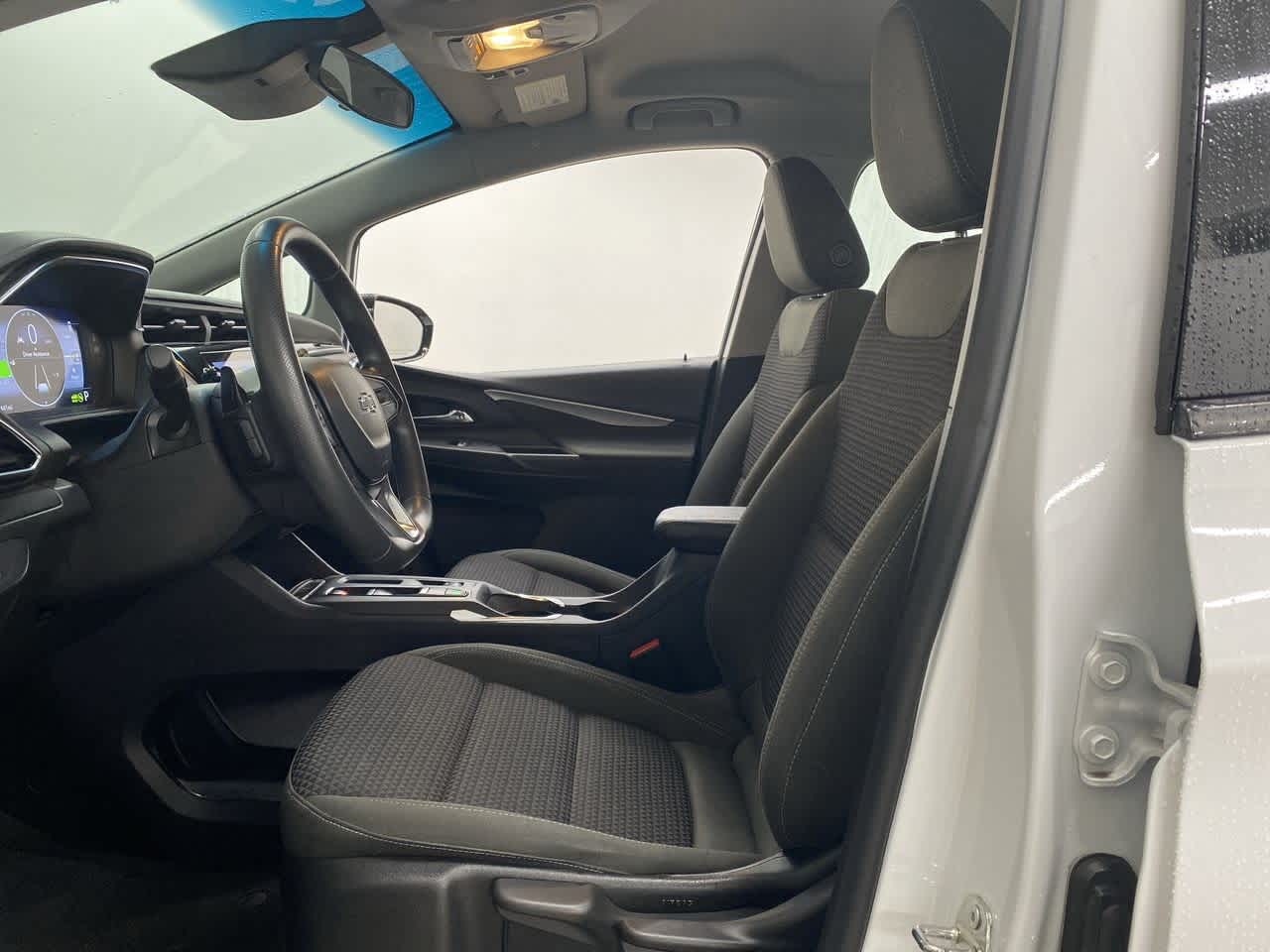 Thumbnail: 2022 Chevrolet Bolt EV - 14