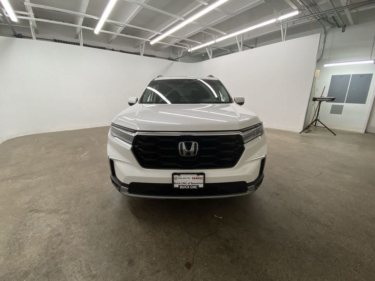 Thumbnail: 2025 Honda Pilot - 9