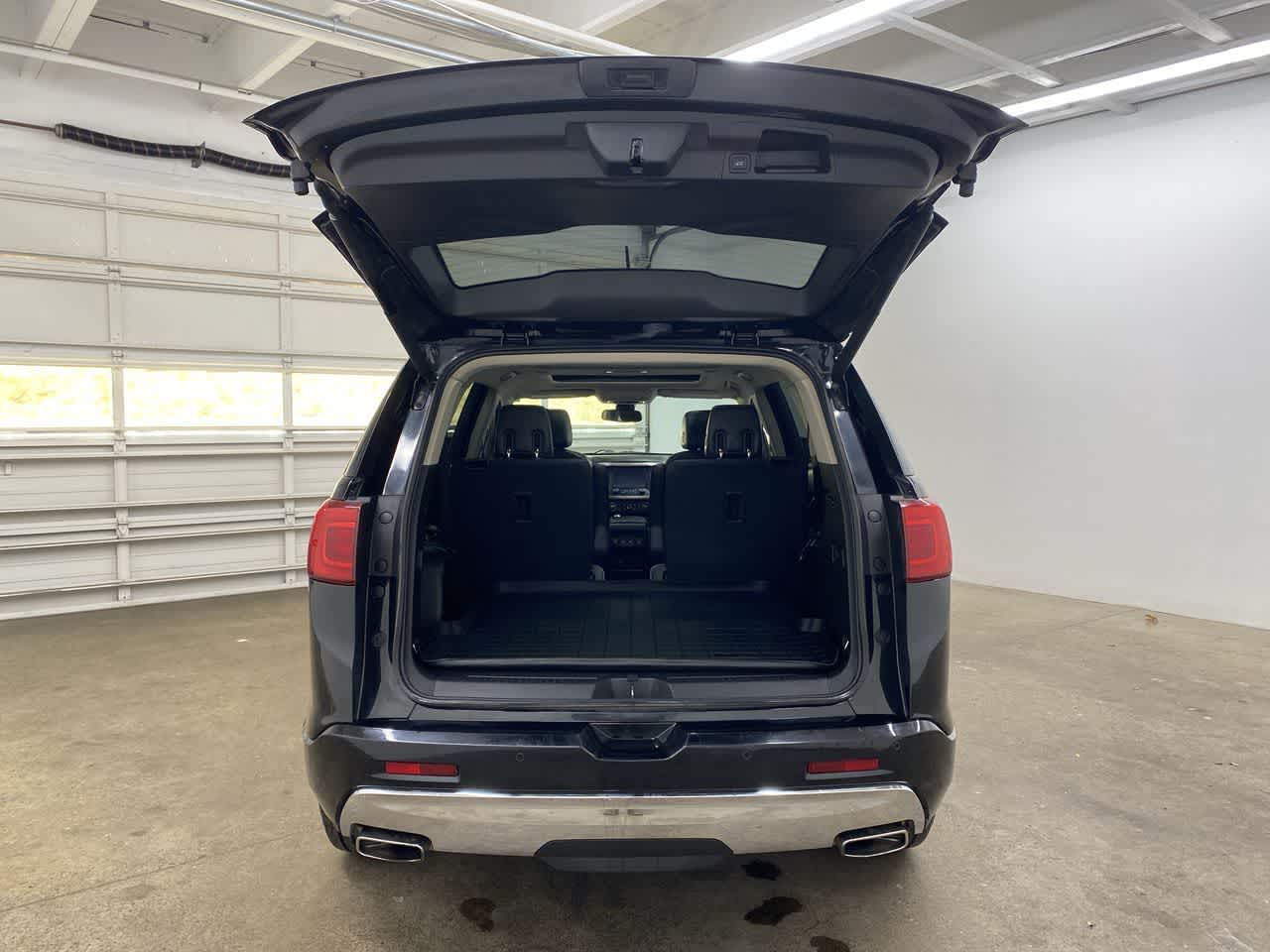 Thumbnail: 2018 GMC Acadia - 28