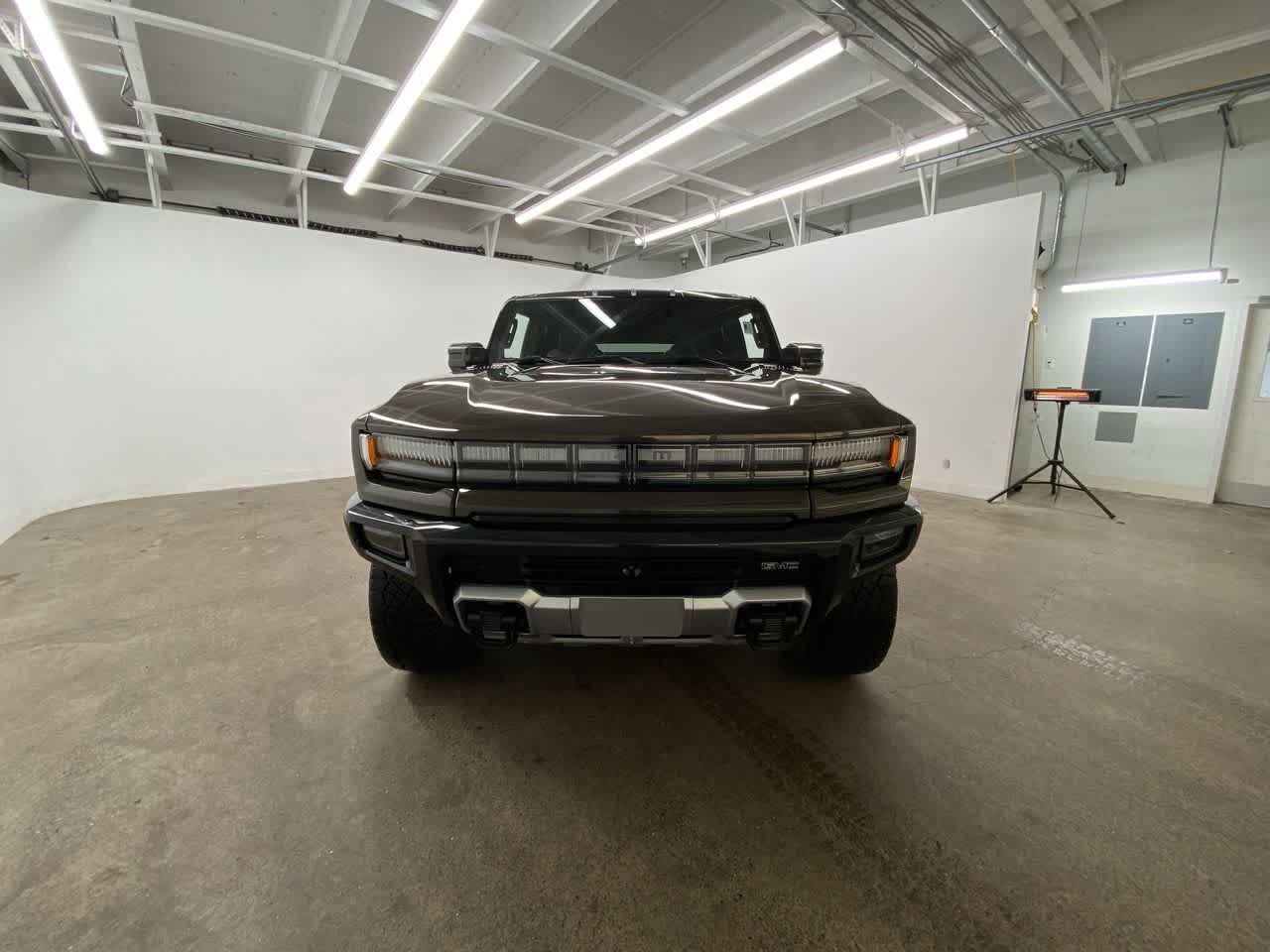 Thumbnail: 2024 GMC Hummer EV - 9