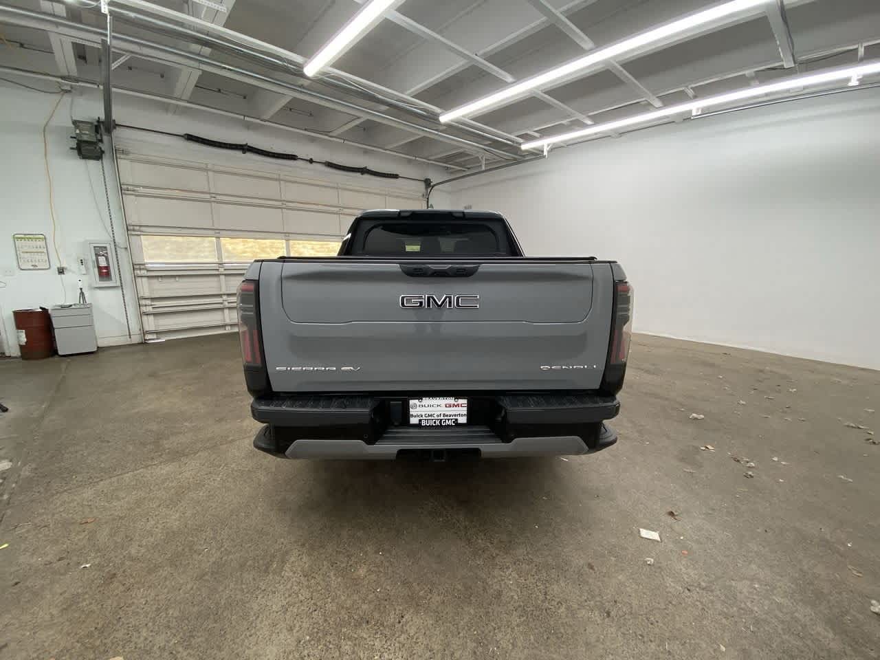 2024 GMC Sierra EV Denali 5