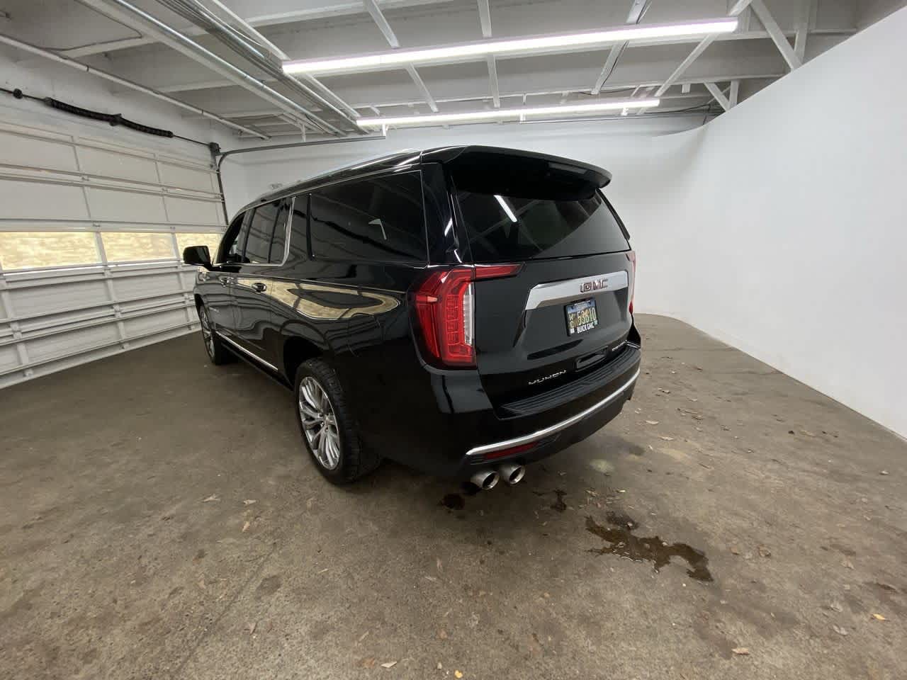 Thumbnail: 2021 GMC Yukon XL - 4