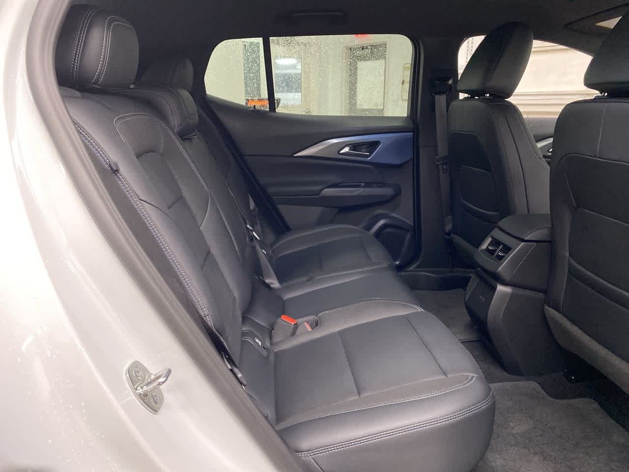 Thumbnail: 2025 Chevrolet Equinox - 18