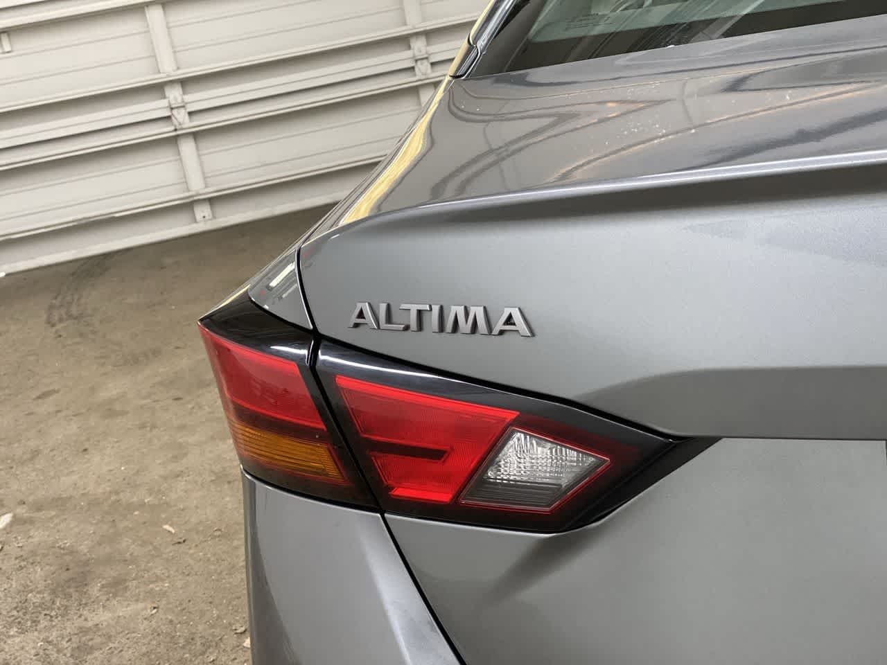 Thumbnail: 2023 Nissan Altima - 10