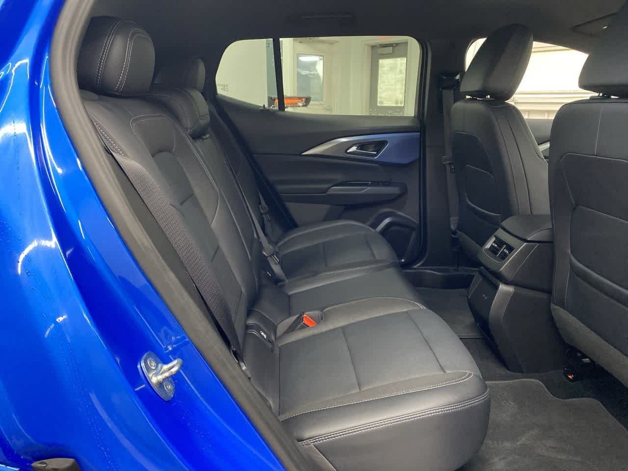 Thumbnail: 2025 Chevrolet Equinox - 17