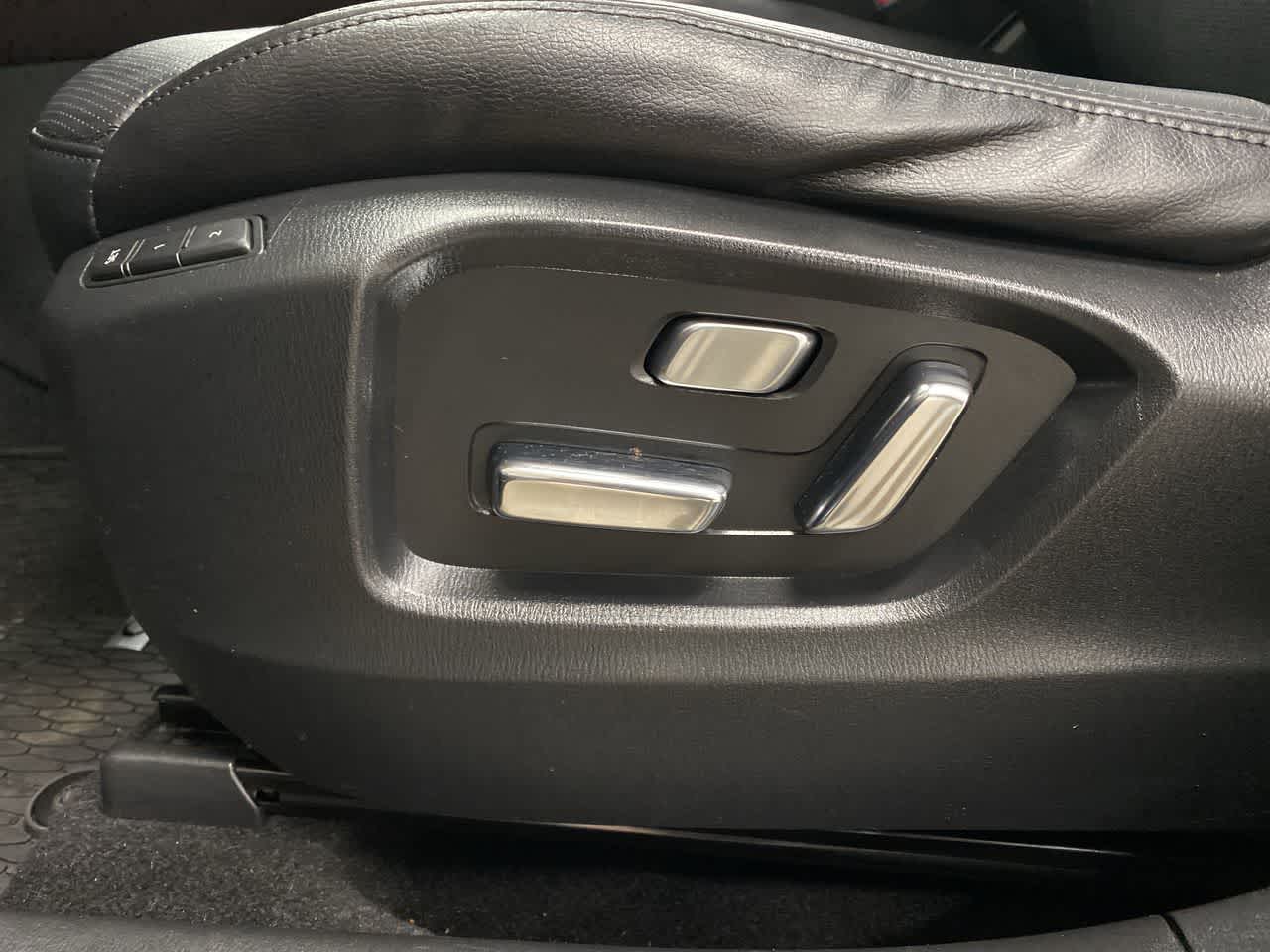 Thumbnail: 2018 Mazda CX-9 - 16