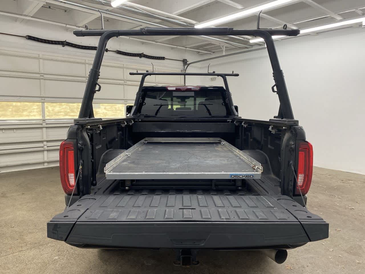 Thumbnail: 2022 GMC Sierra 3500 - 28