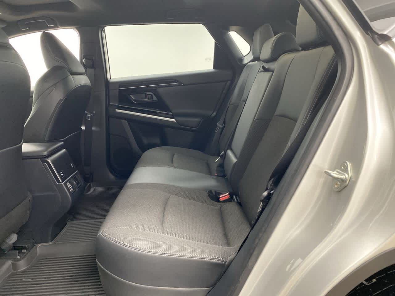 Thumbnail: 2024 Toyota bZ4X - 16