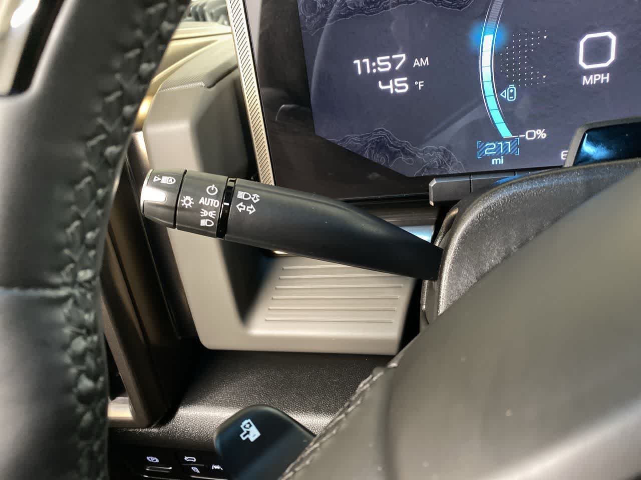 Thumbnail: 2024 GMC Hummer EV - 23