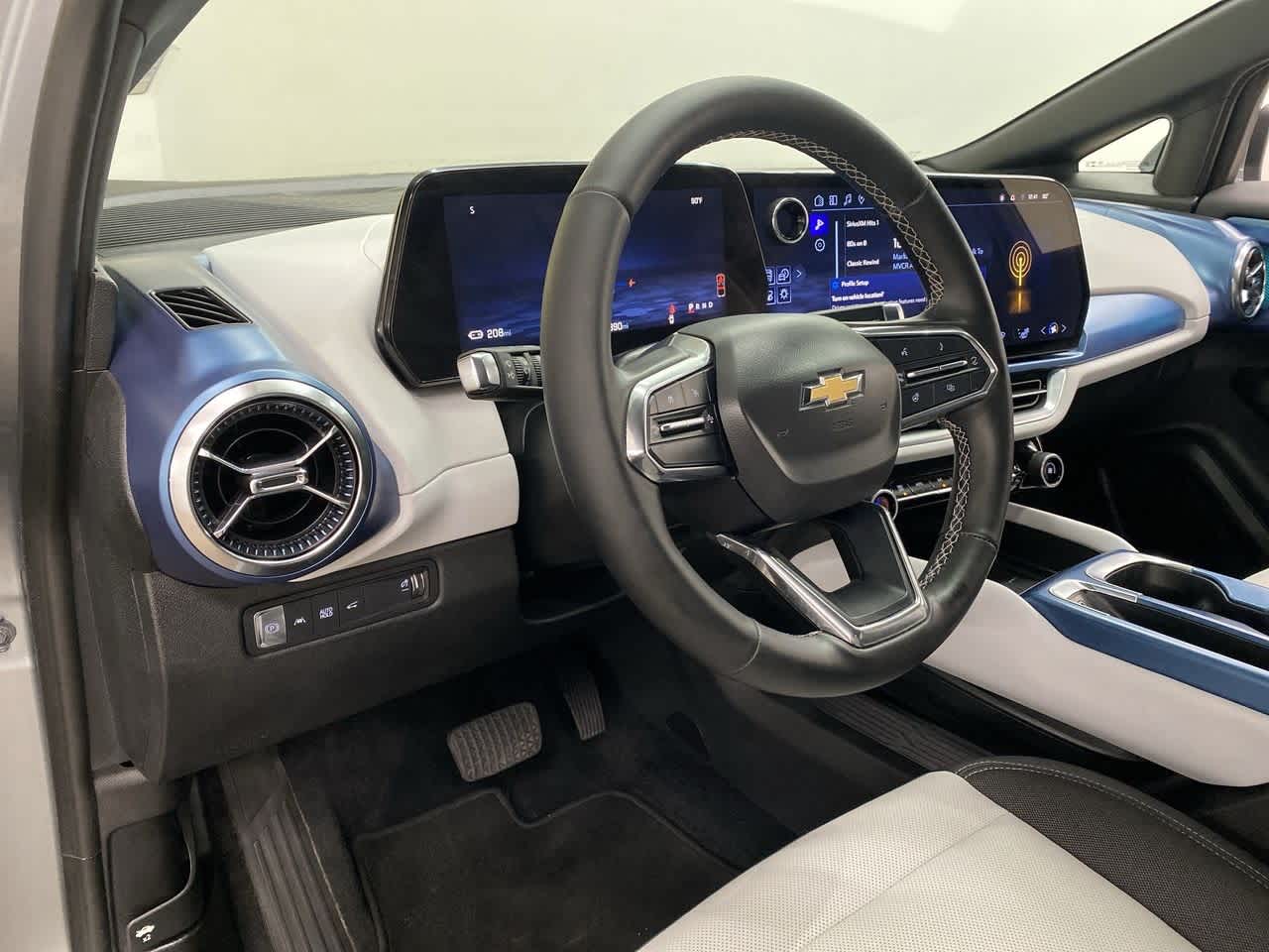 Thumbnail: 2024 Chevrolet Equinox - 2
