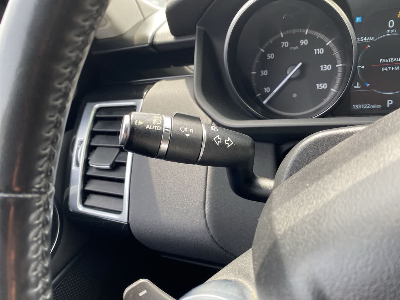 Thumbnail: 2019 Land Rover Discovery - 24
