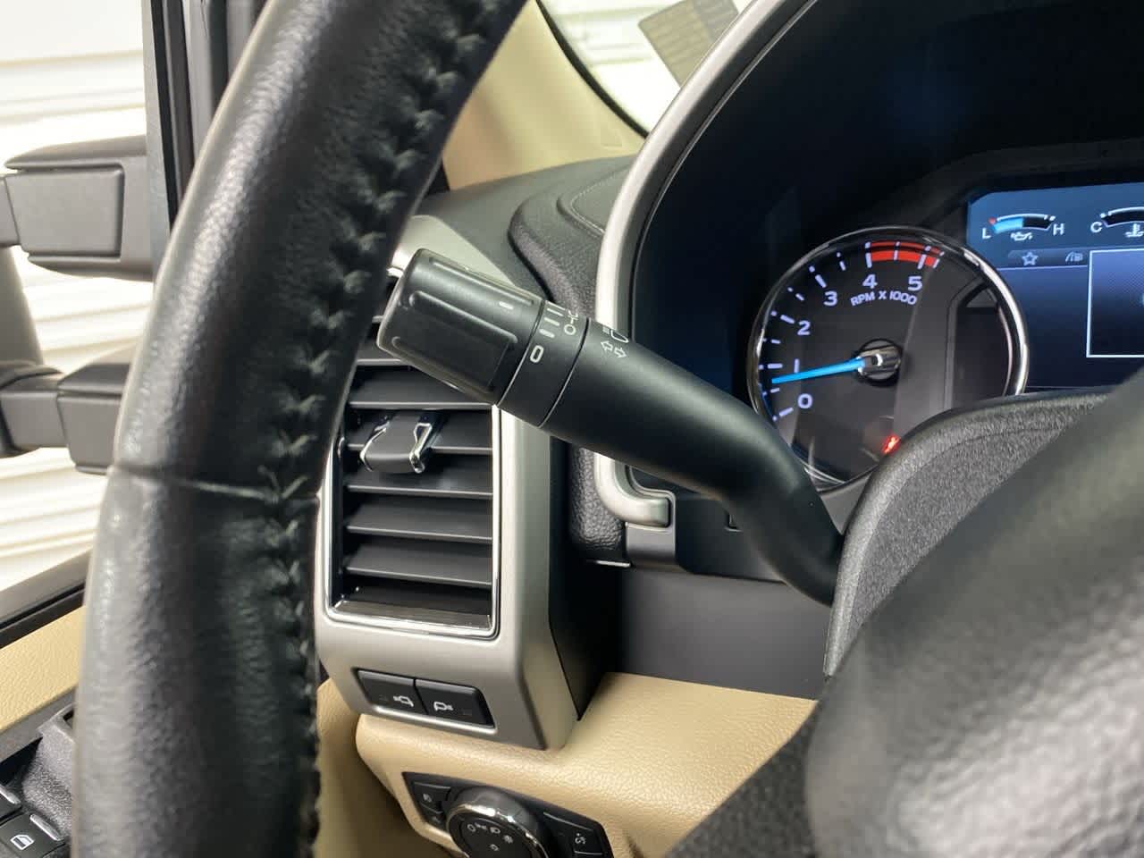 Thumbnail: 2019 Ford F-350 - 22