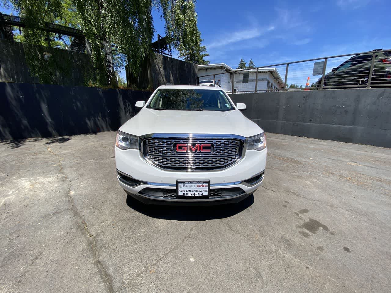 Thumbnail: 2017 GMC Acadia - 9