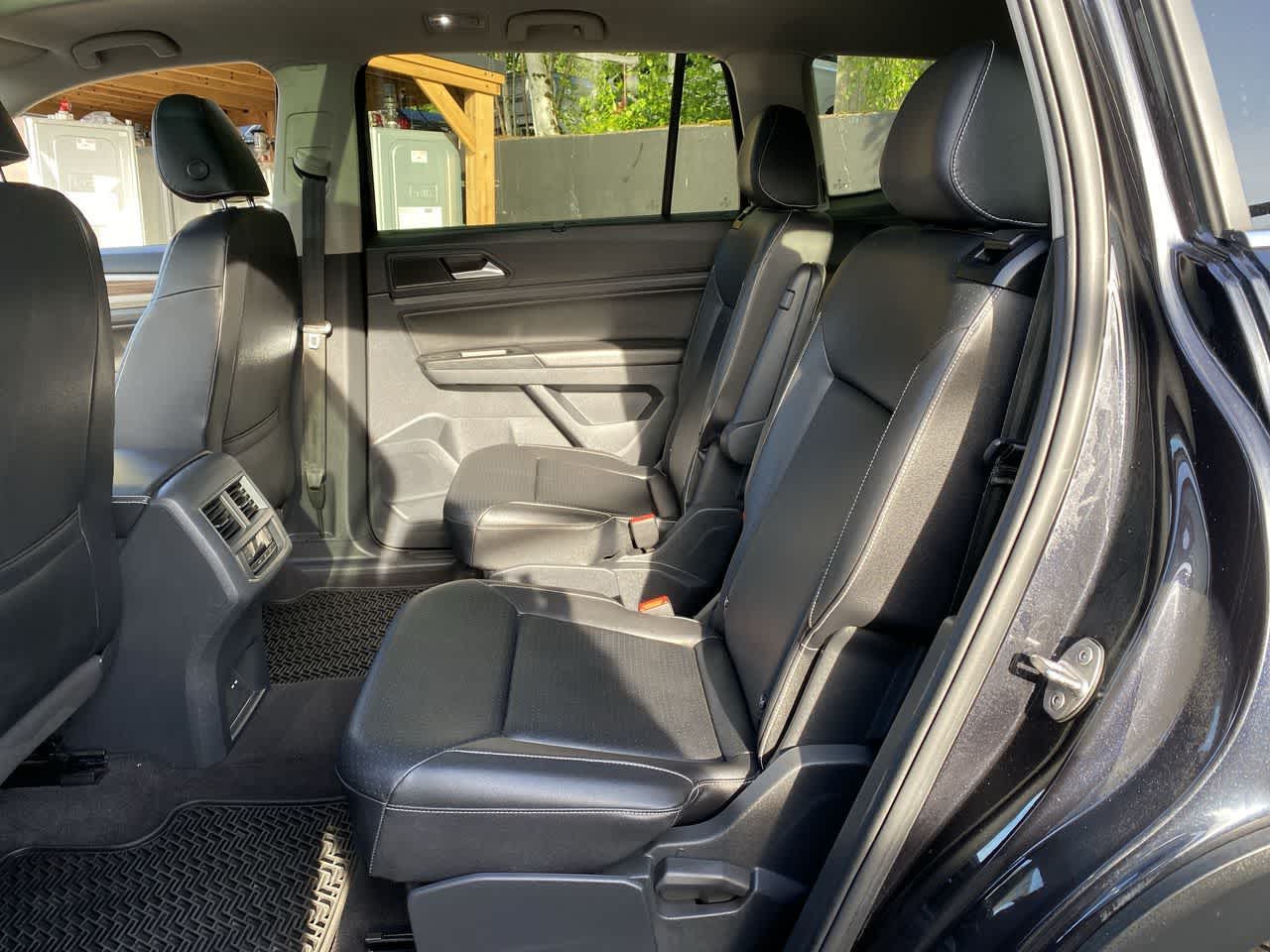 Thumbnail: 2021 Volkswagen Atlas - 17