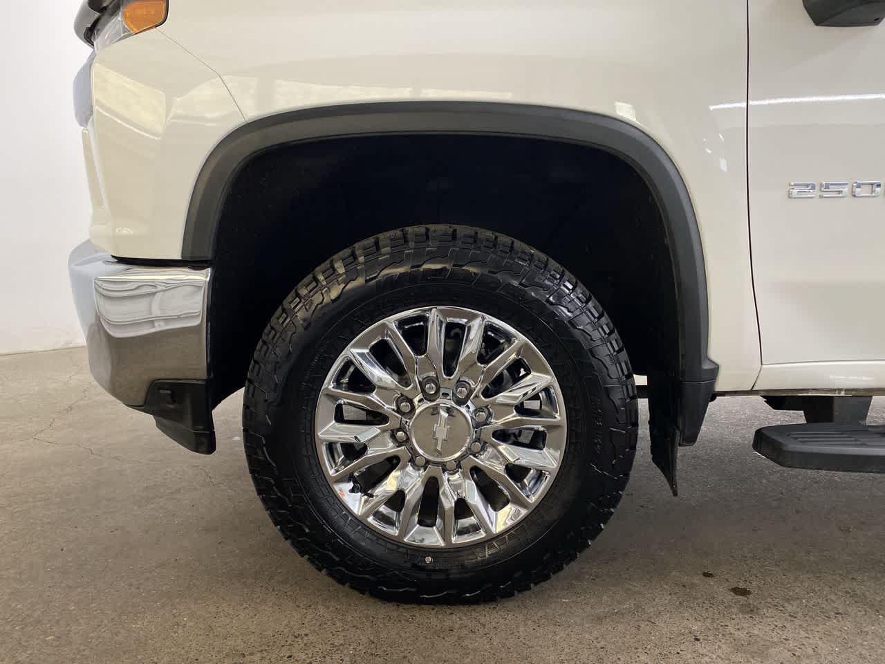 Thumbnail: 2021 Chevrolet Silverado 2500 - 12