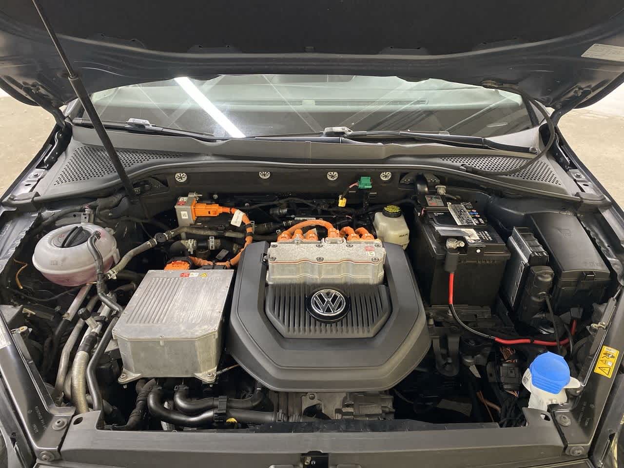 2015 Volkswagen e-Golf SEL Premium 12