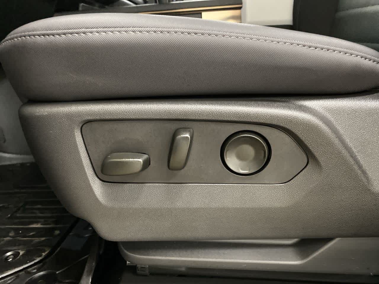 Thumbnail: 2025 GMC Hummer EV - 14