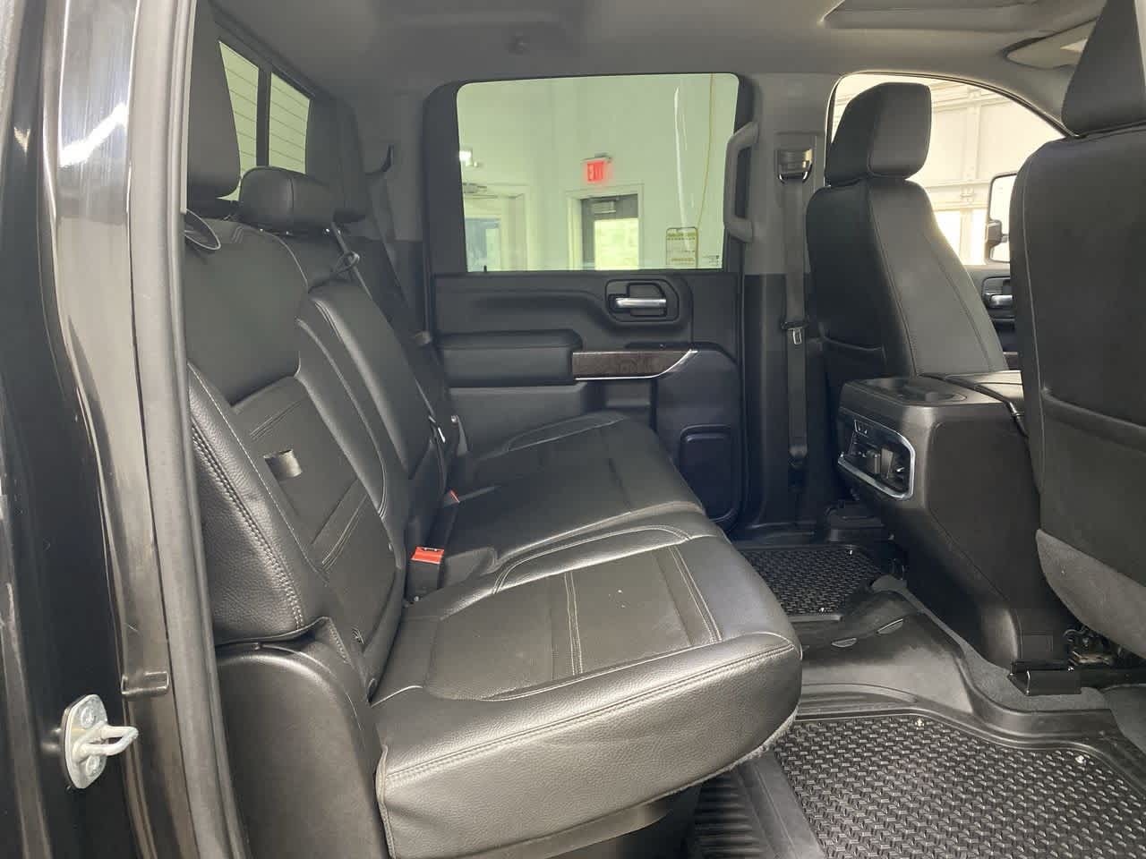 Thumbnail: 2023 GMC Sierra 3500 - 17