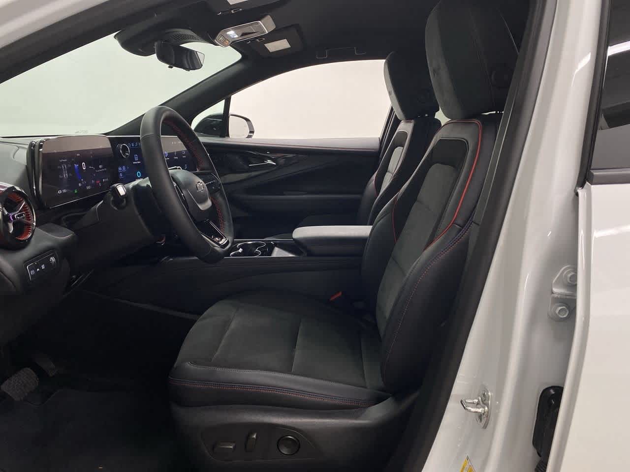 Thumbnail: 2024 Chevrolet Blazer EV - 14