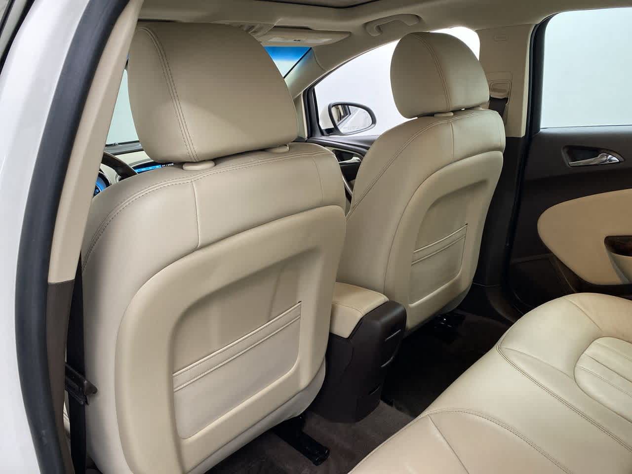 Thumbnail: 2012 Buick Verano - 17
