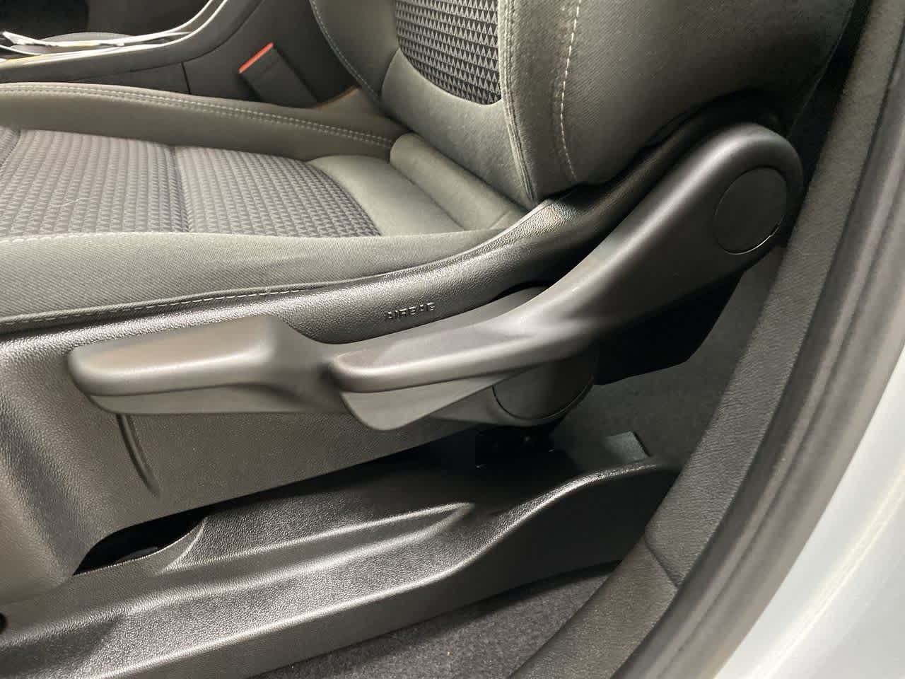 Thumbnail: 2022 Chevrolet Bolt EUV - 14