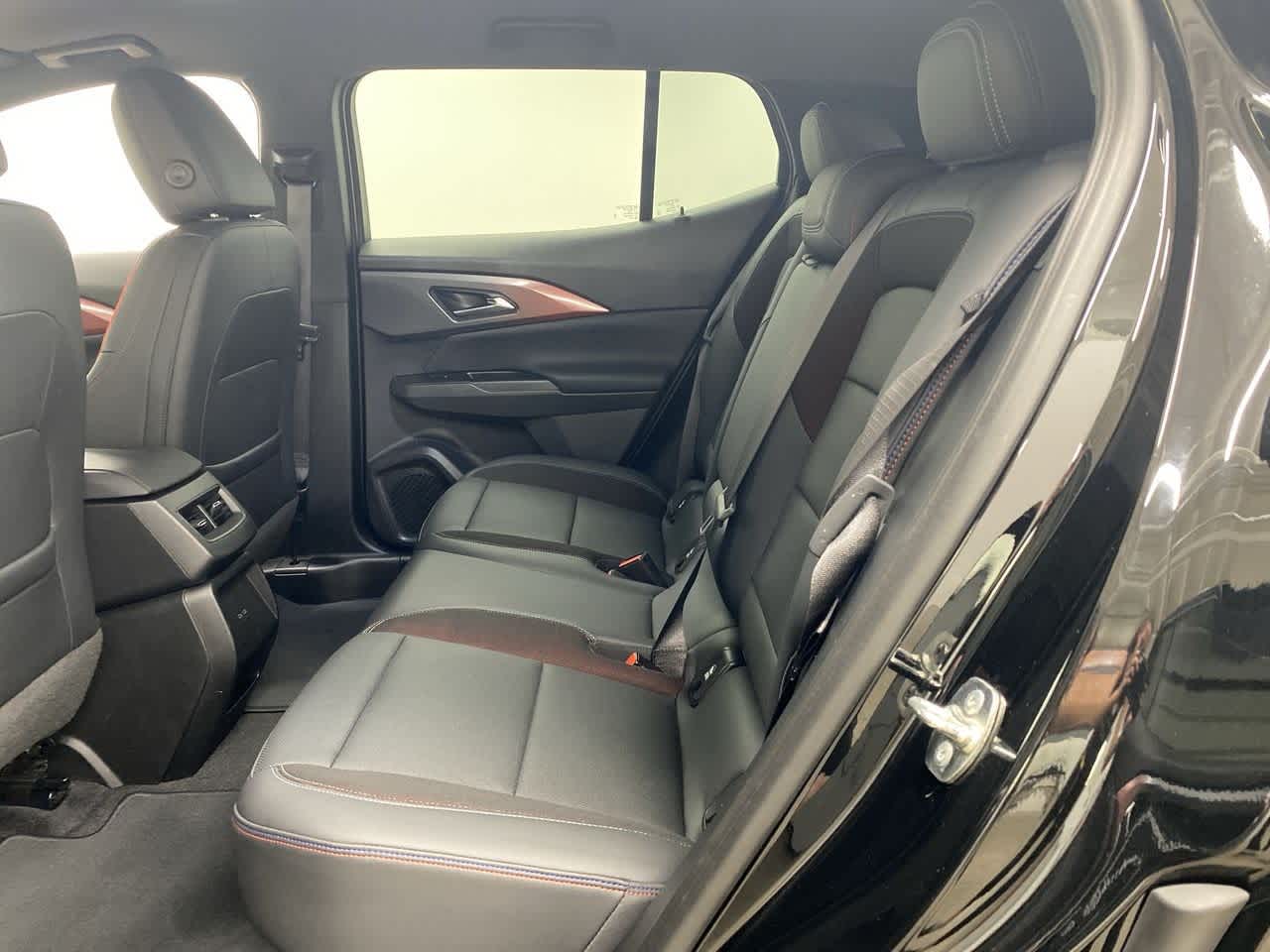 Thumbnail: 2024 Chevrolet Equinox - 18