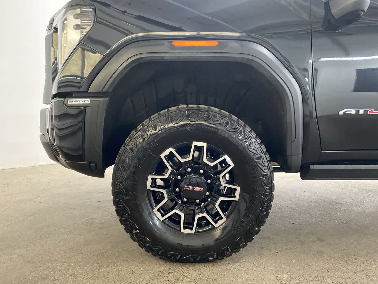 Thumbnail: 2024 GMC Sierra 2500 - 10