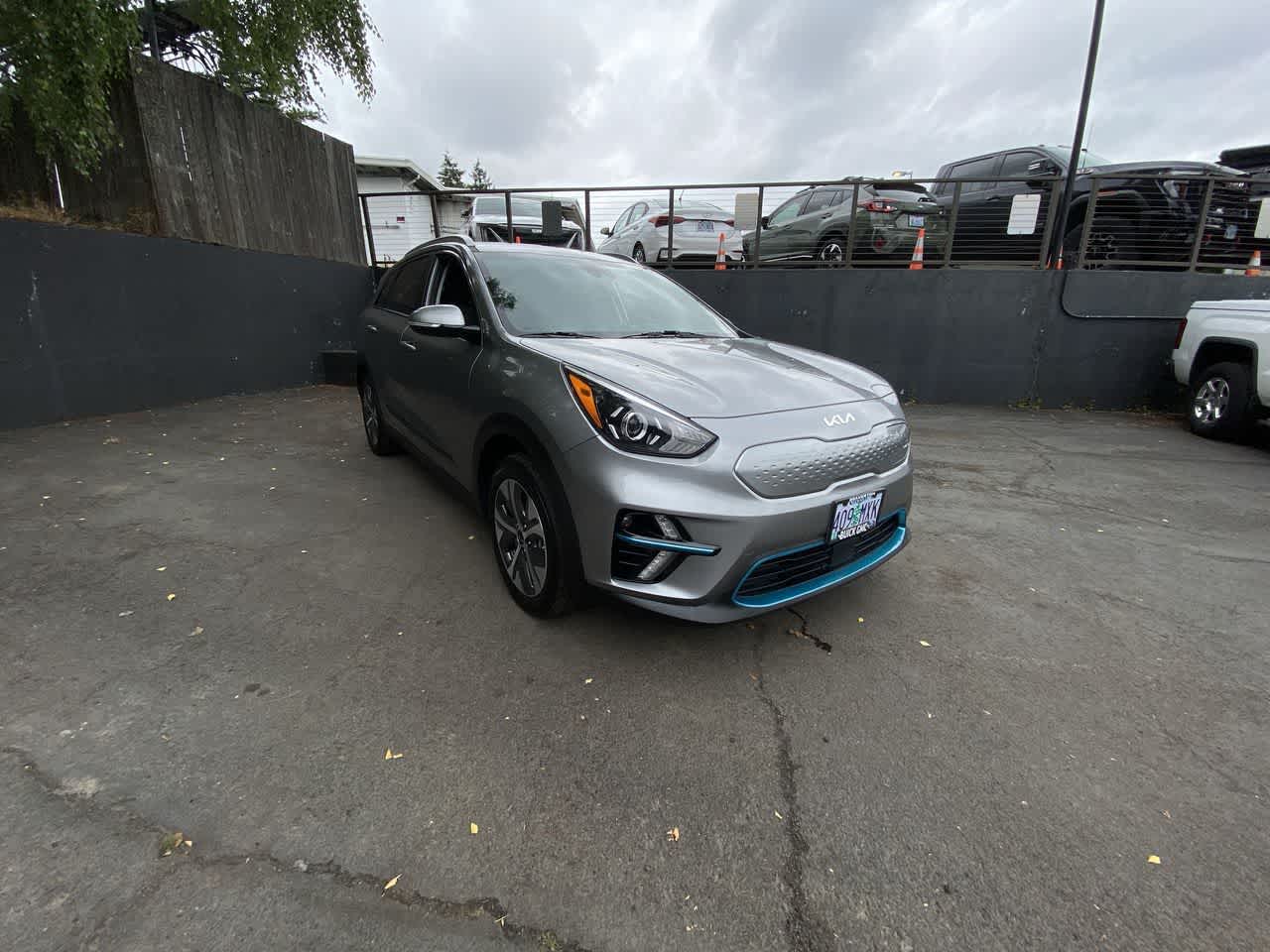 Thumbnail: 2022 Kia Niro - 8