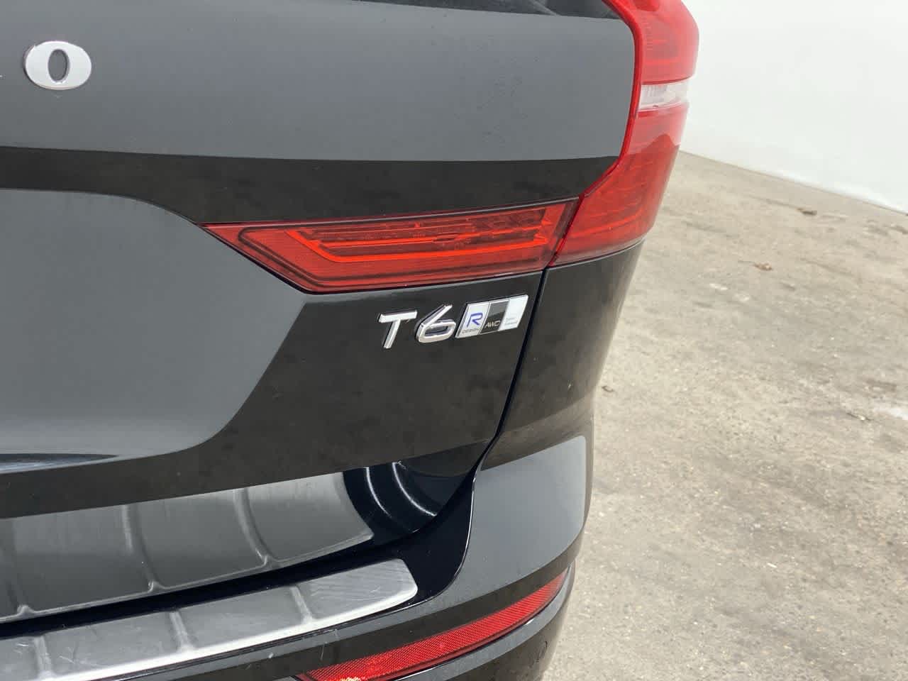 Thumbnail: 2019 Volvo XC60 - 11