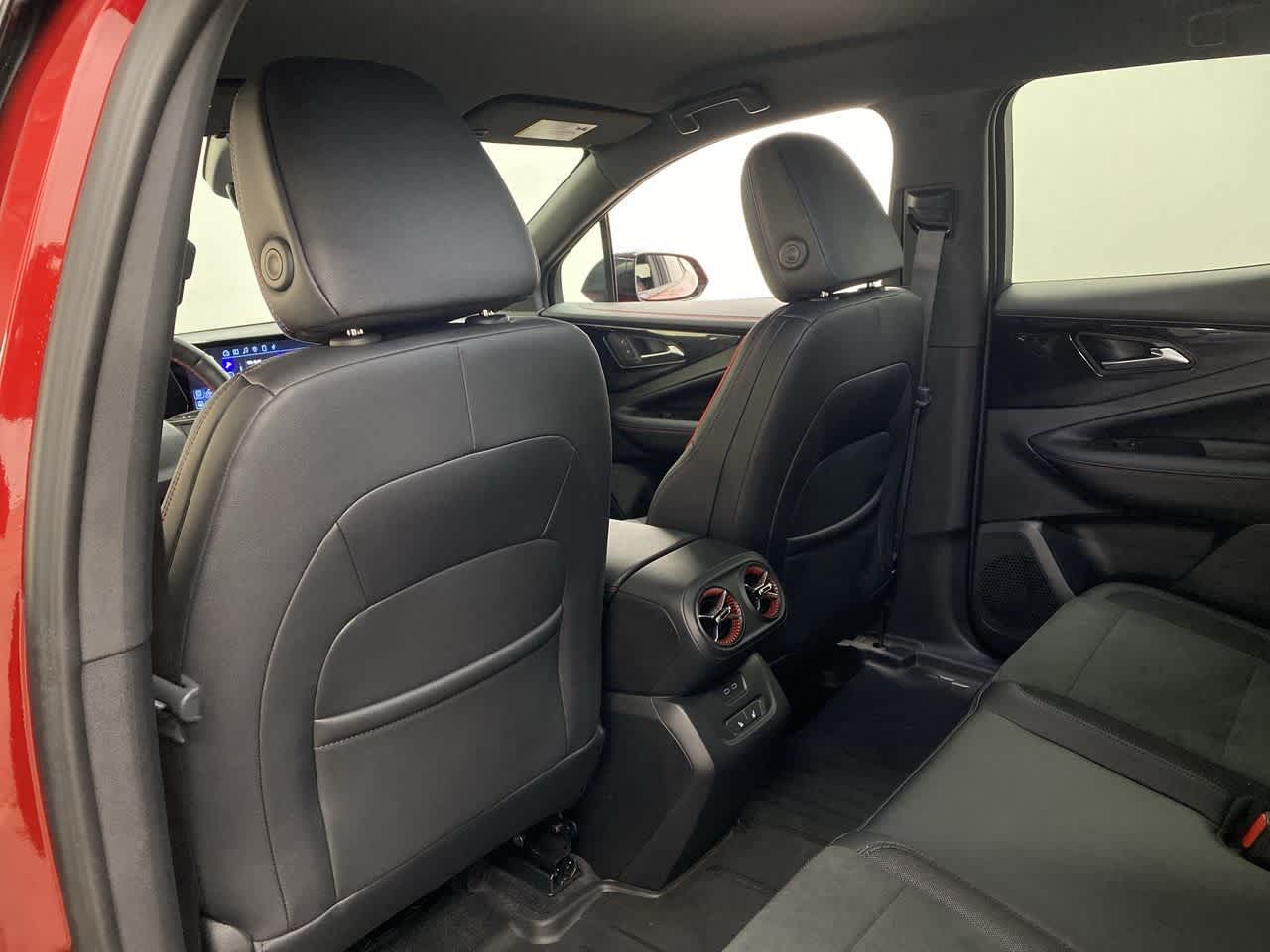 Thumbnail: 2024 Chevrolet Blazer EV - 17