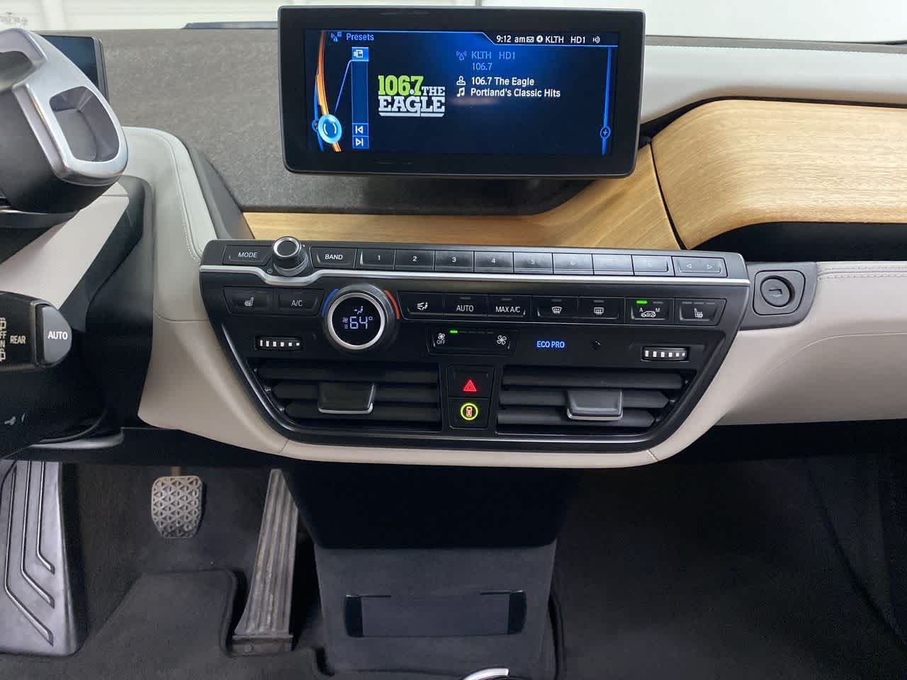 Thumbnail: 2015 BMW i3 - 25