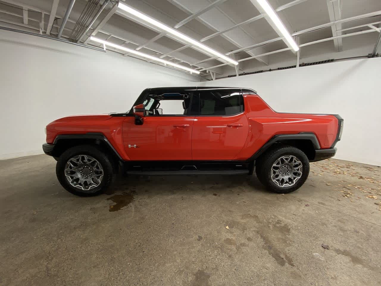 Thumbnail: 2025 GMC Hummer EV - 3