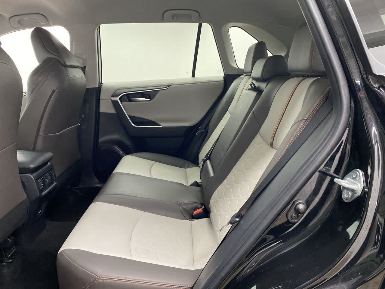 Thumbnail: 2024 Toyota RAV4 - 17