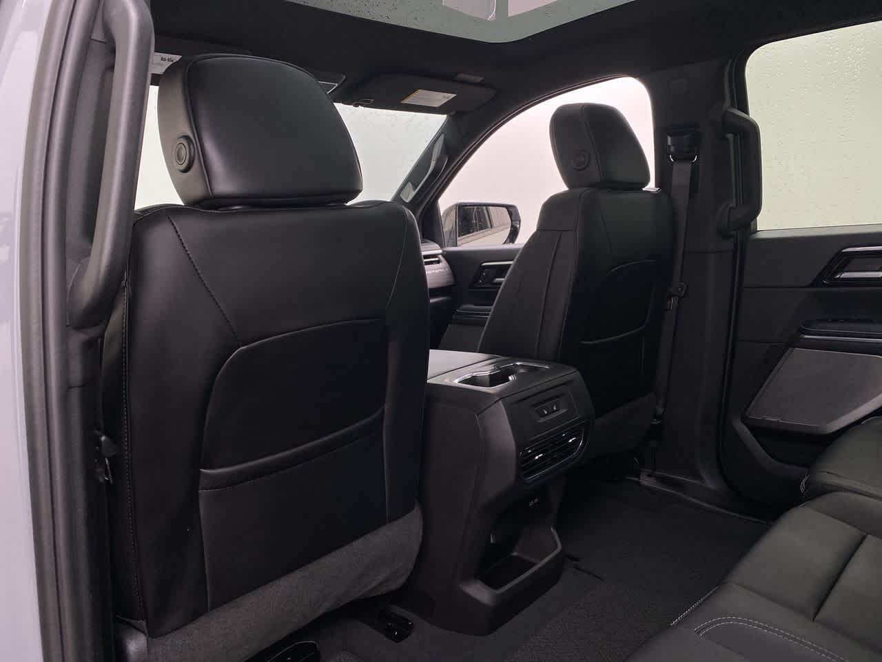 Thumbnail: 2024 GMC Sierra EV - 16